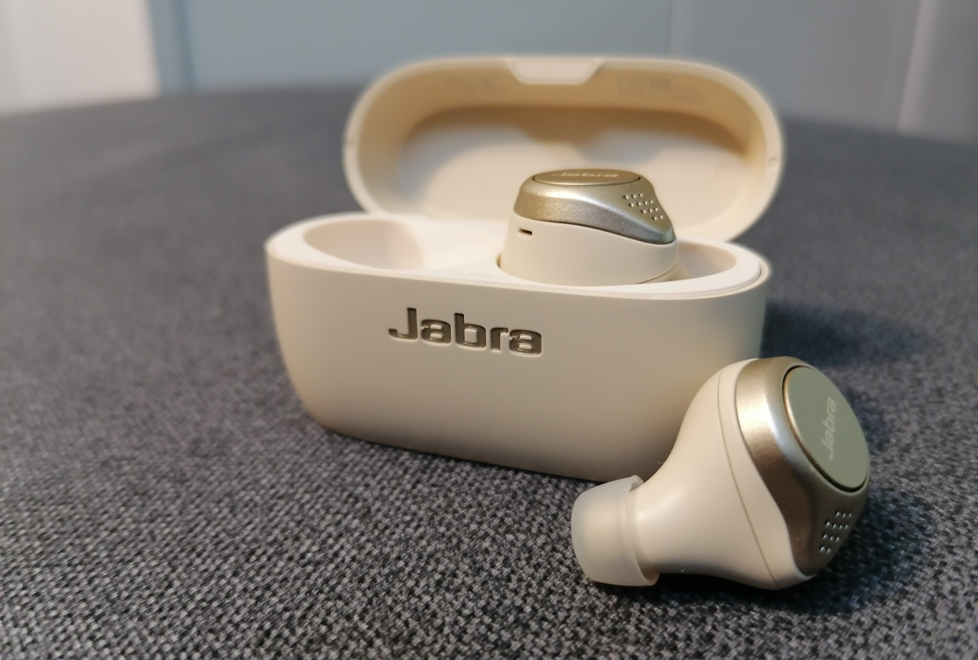 Hands on: Jabra Elite 75t headphones review - 5 things to know