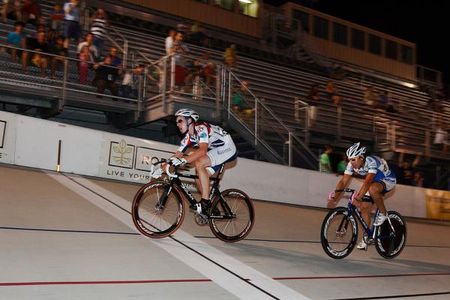 Matt Baranowski winning his third Gold Medal in the Mens 17-18 10K Scratch Final