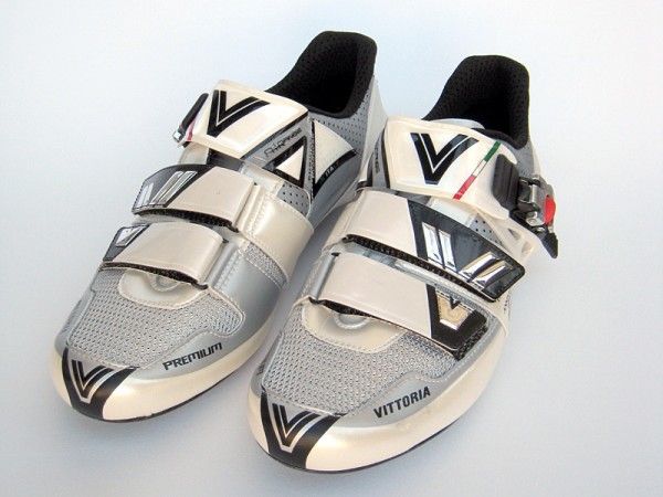 The Vittoria Premium Carbon weighs in at 632g a pair for size 43cm