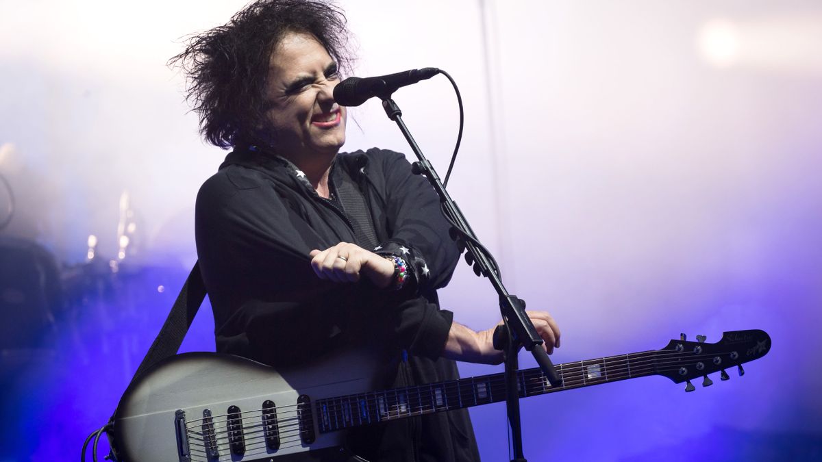 The Cure&#039;s Robert Smith