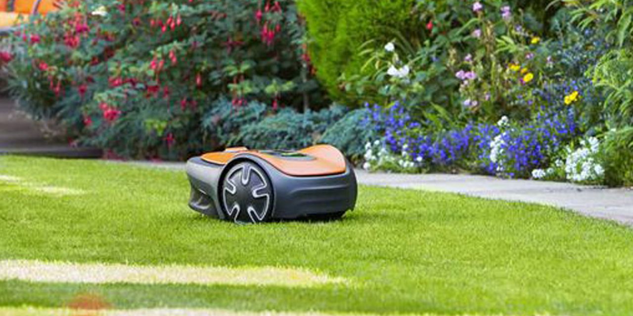 Flymo EasiLife GO 250 Robotic Lawn Mower Review | Ideal Home