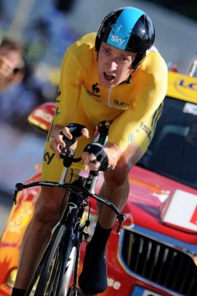 Yellow jersey holder Bradley Wiggins (Sky) won the stage 9 time trial in Besan&ccedil;on and extended his general classification lead.