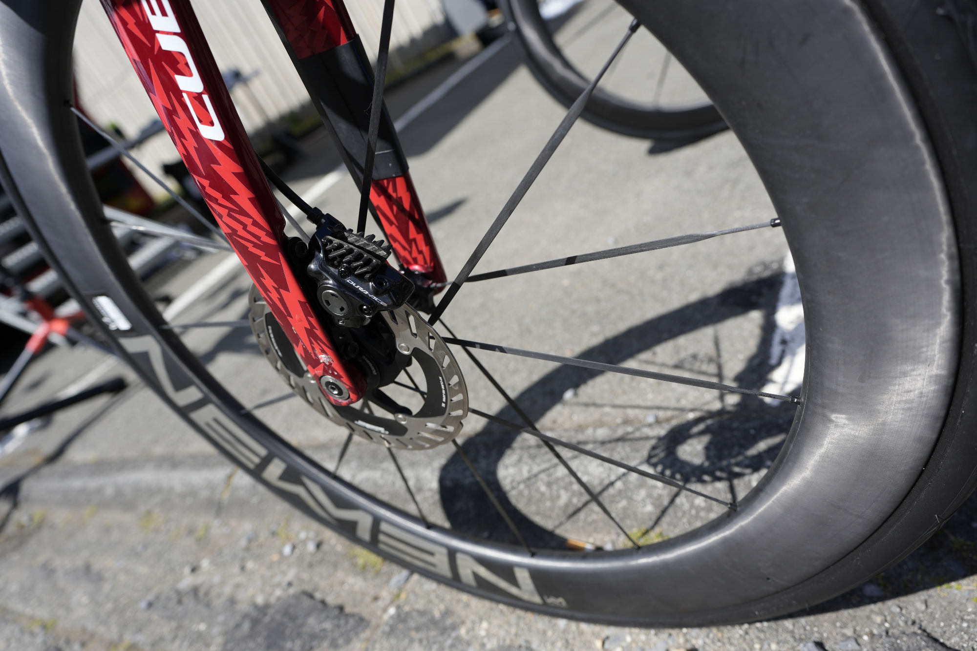 Newmen wheels with carbon spokes