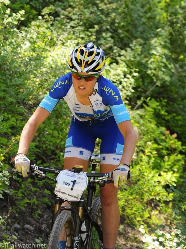 Georgia Gould (Luna Pro Team) descends with a 30-second lead after lap one