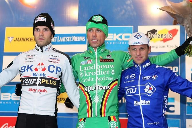 Koksijde World Cup men's podium (L-R): Niels Albert, 2nd; Sven Nys, 1st; Francis Mourey, 3rd