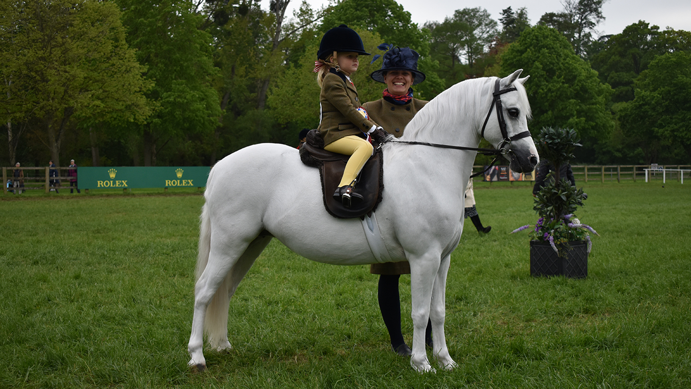 Royal Windsor Pretty Polly M&amp;M