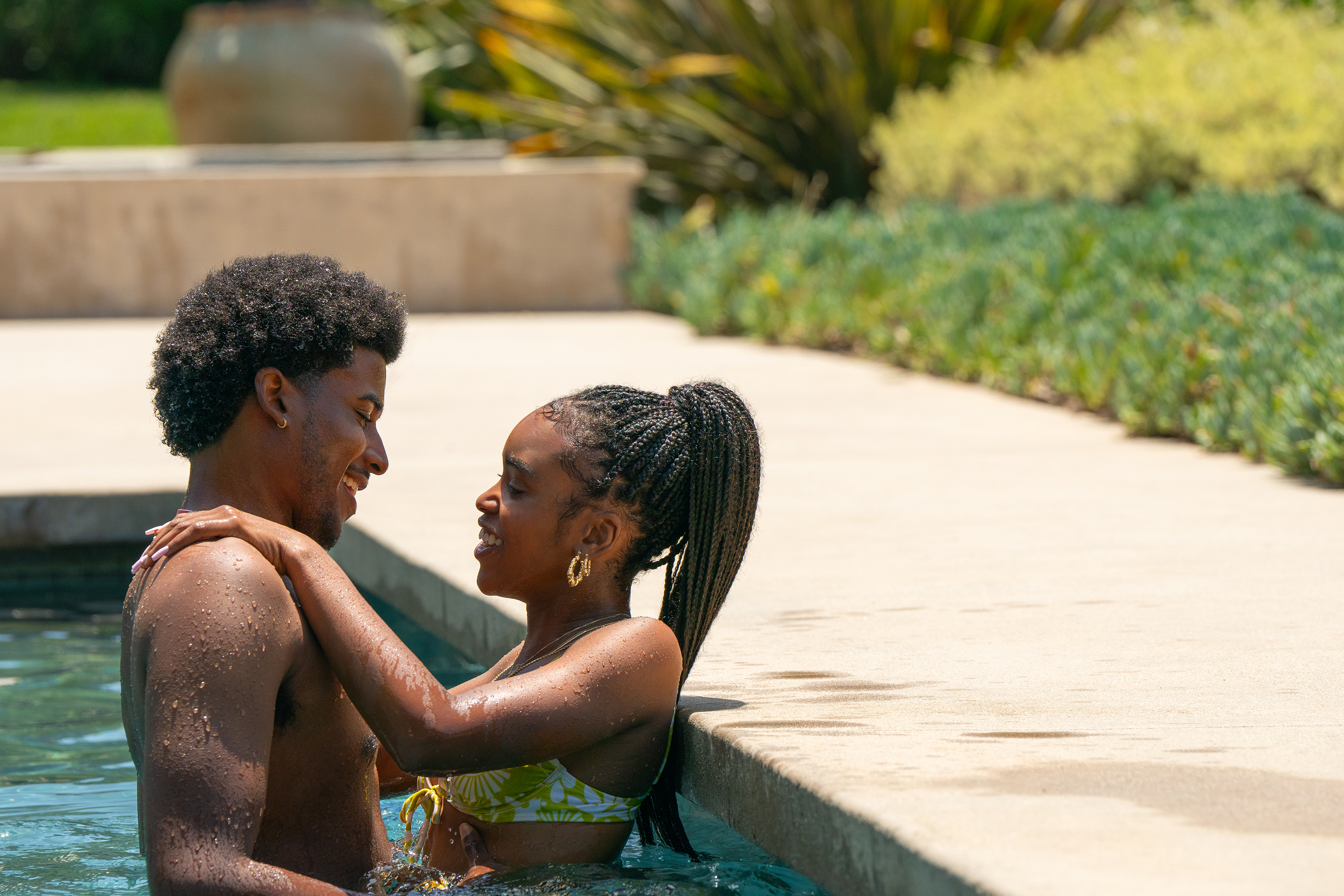 Michael Cooper Jr. as Justin Edwards and Lovie Simone as Keisha Clark in Episode 104 of Forever.