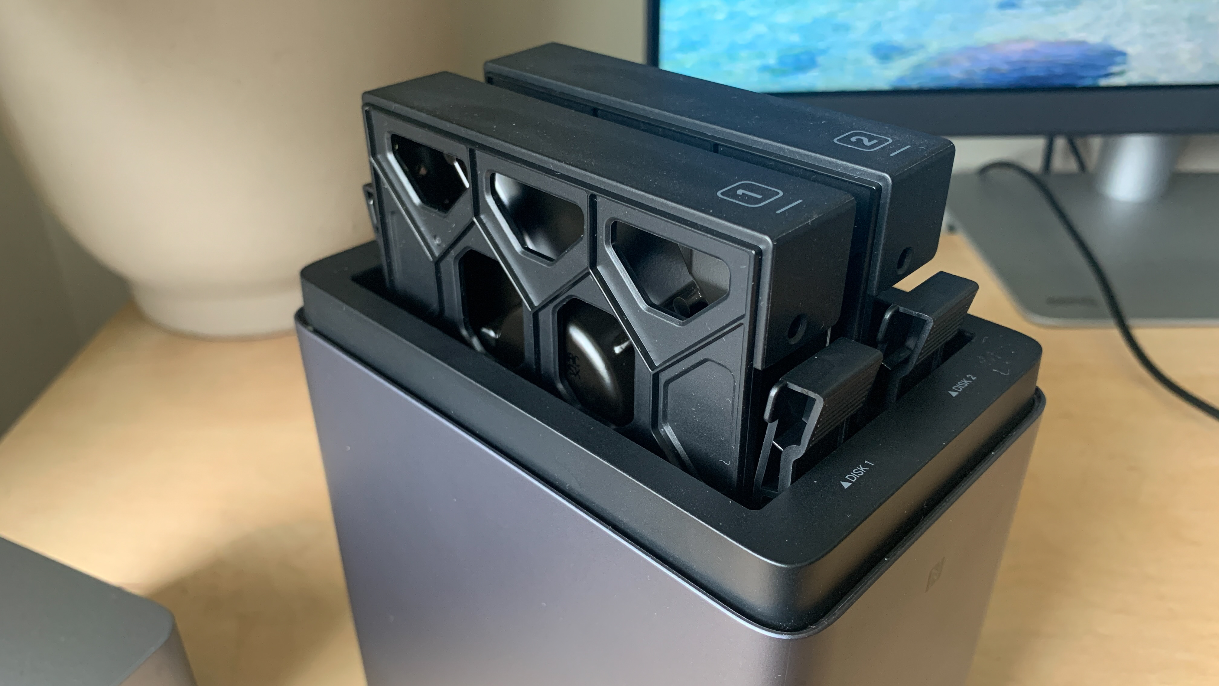Ugreen NAS DH2300