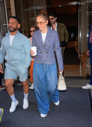 Jennifer Lopez leaves a hotel in Manhattan carrying a white Birkin bag