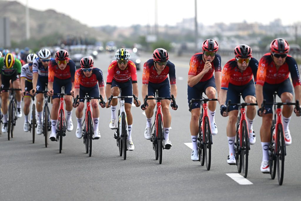 Ineos Grenadiers ride to protect Luke Plapp at the UAE Tour