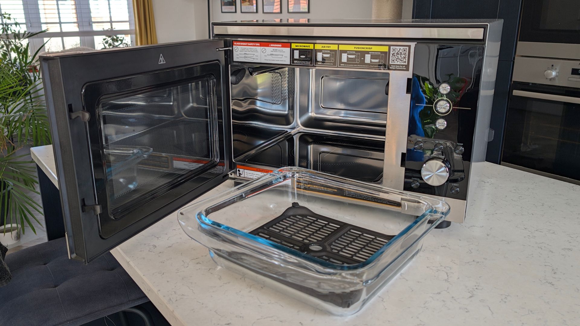 Ninja Crispi Microwave con plato de vidrio