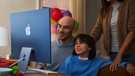 A person uses a Mac.