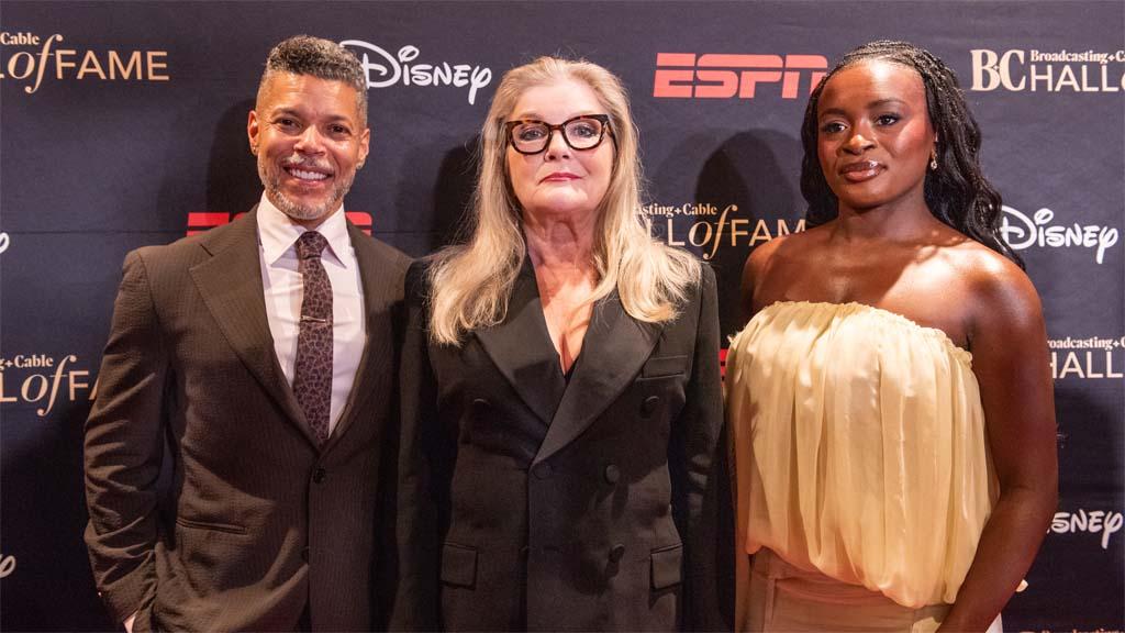 Accepting for Franchise of the Year &ldquo;Star Trek&rdquo; (from l.): Wilson Cruz of &ldquo;Star Trek Discovery,&rdquo; Kate Mulgrew of &ldquo;Star Trek: Voyager&rdquo; and Celia Rose Gooding of &ldquo;Star Trek: Strange New Worlds.&rdquo;
