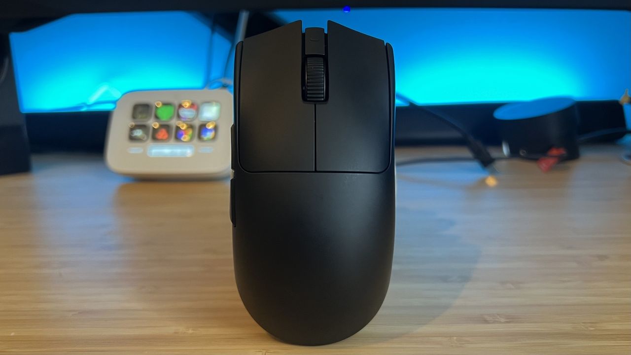 The Razer Viper V4 Pro challenges Logitech with good old fashioned speed