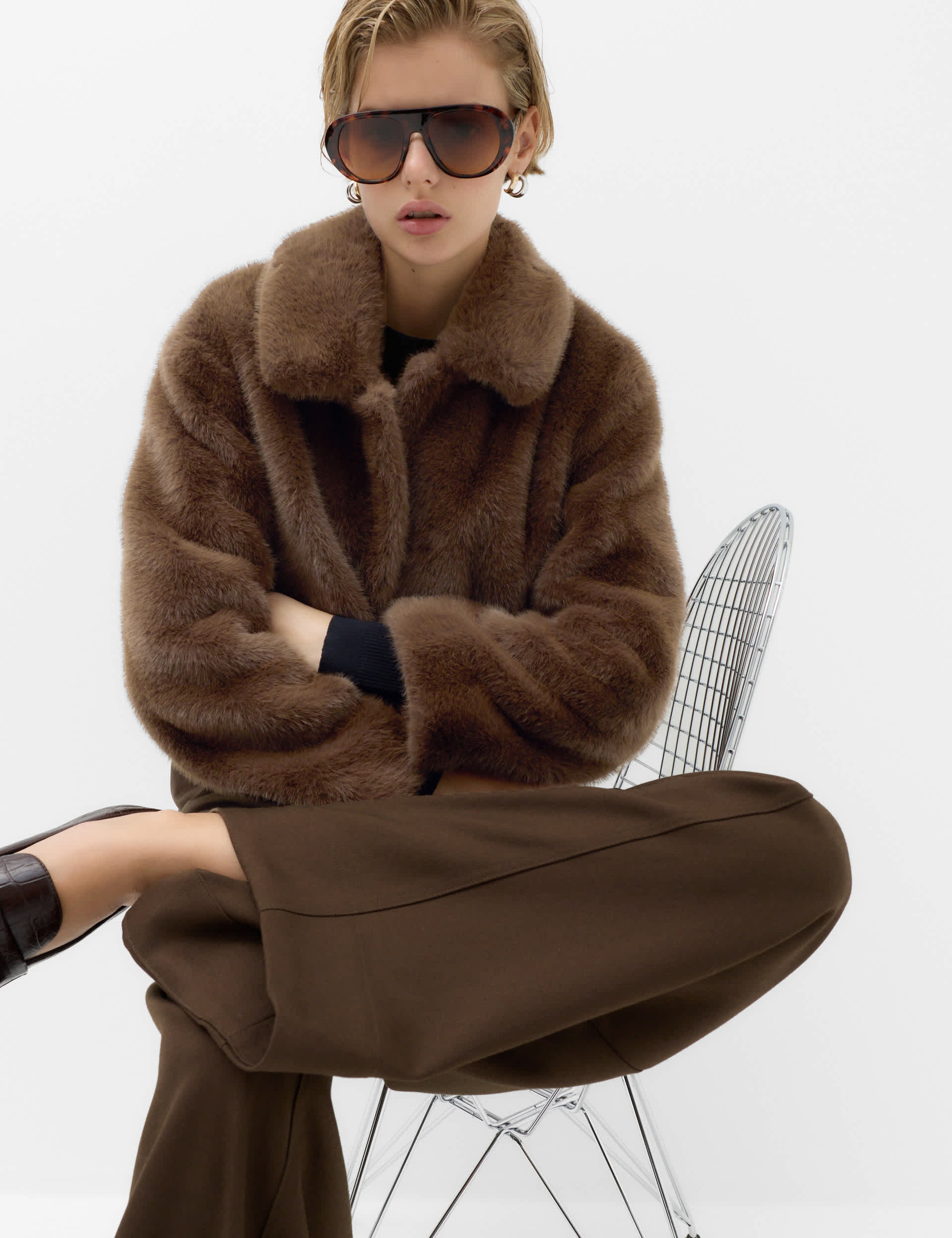 Faux Fur Collared Short Jacket