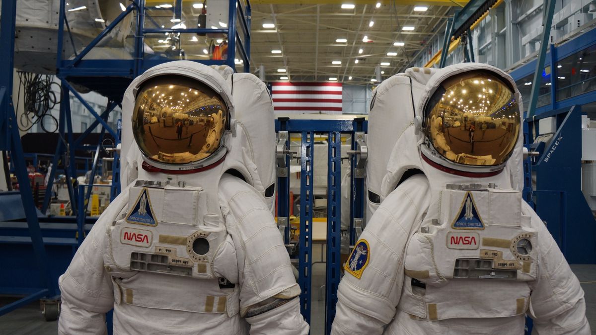 Photo Tour: Inside NASA's Johnson Space Center | Space