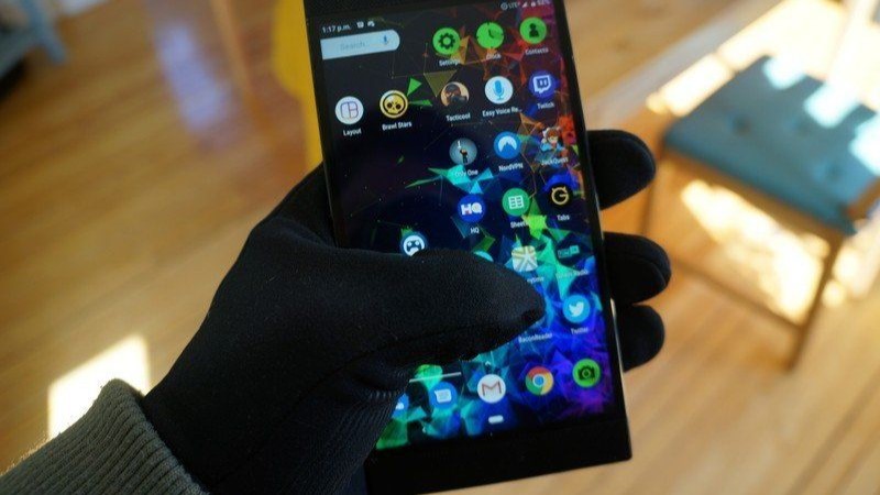 Touchscreen gloves