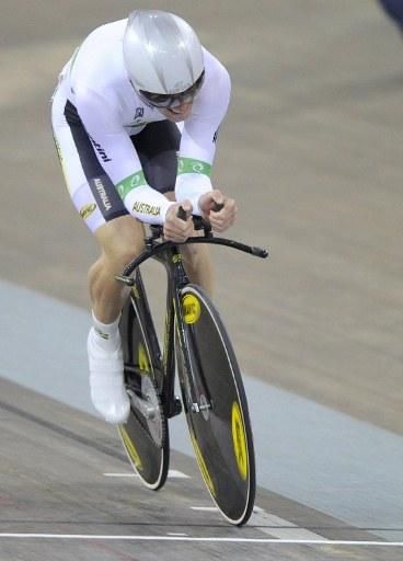 Glenn O'Shea (Australia) seals his omnium victory in the 1000m time trial.