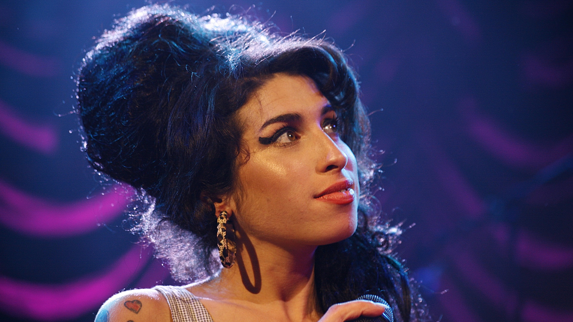 Amy Winehouse - Shepards Bush Empire - Photo By Chris Christoforou - 28.05.2007