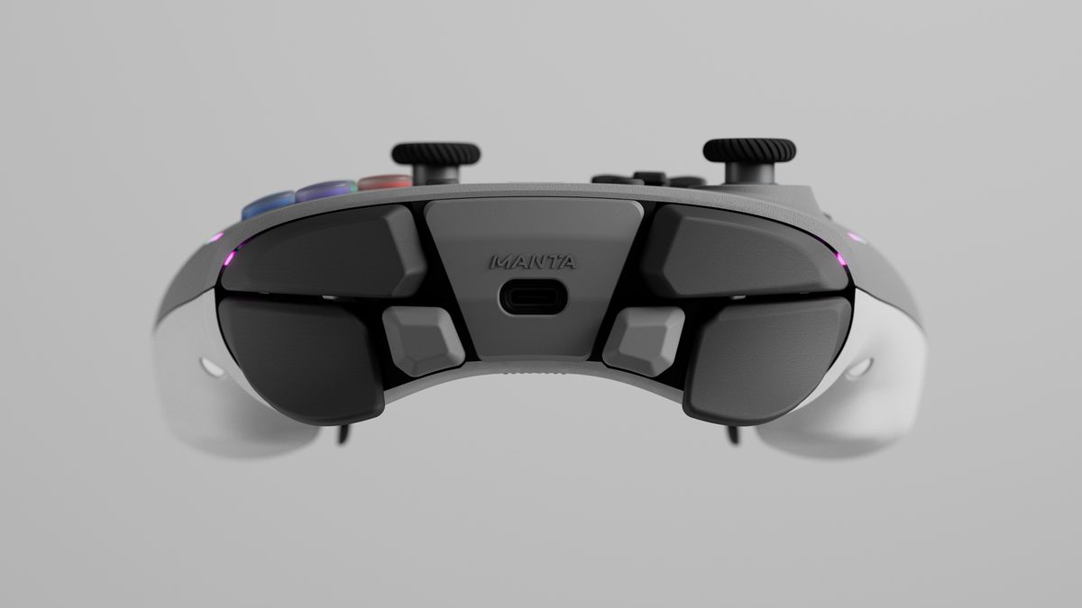 Genki's new controller about to go live on Kickstarter with a screen in the middle.
