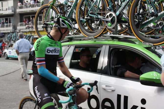 Lars Boom (Belkin) is heavily taped up after fracturing his elbow in Paris-Nice