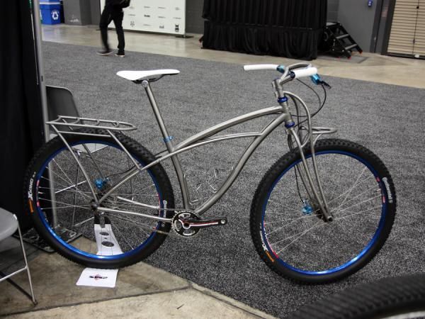 Black Sheep brought out this usual array of curved-tube titanium creations including this wild townie.