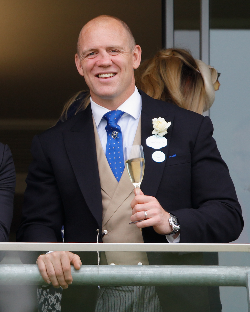 Mike Tindall drinking champagne at Royal Ascot