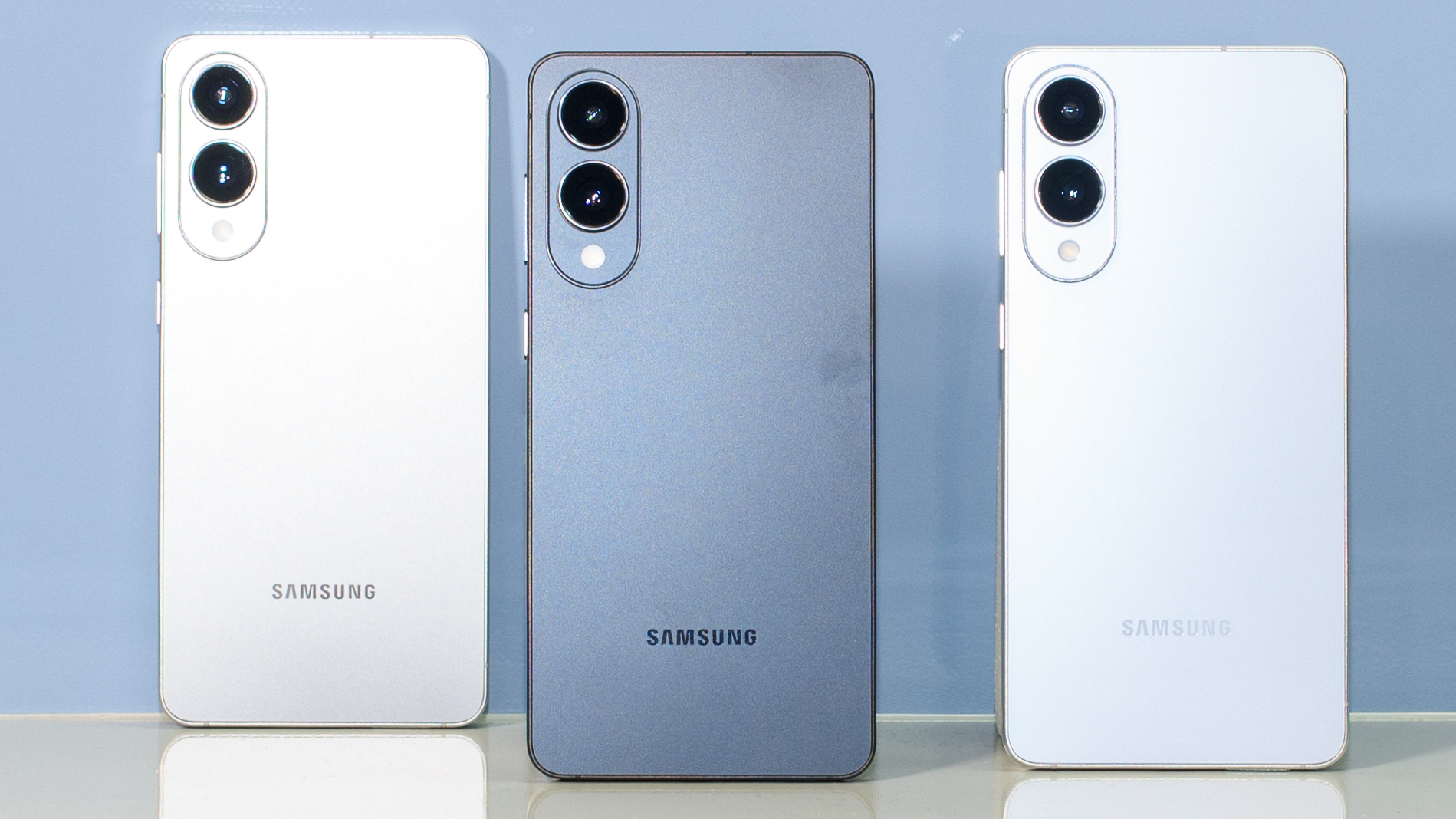 Samsung Galaxy S25 Edge in black, blue, and silver