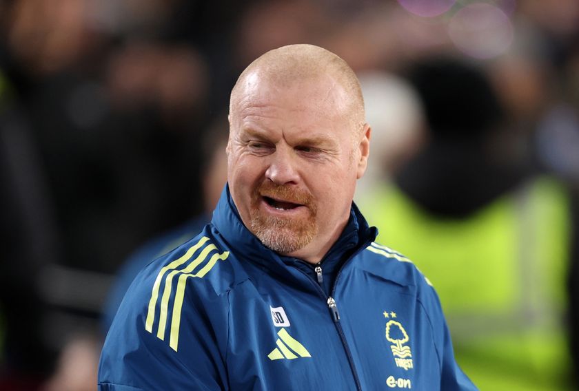 LONDON, ENGLAND - JANUARY 6: Sean Dyche manager / head coach of Nottingham Forest during the Premier League match between West Ham United and Nottingham Forest at London Stadium on January 6, 2026 in London, England. (Photo by Izzy Poles - AMA/Getty Images)