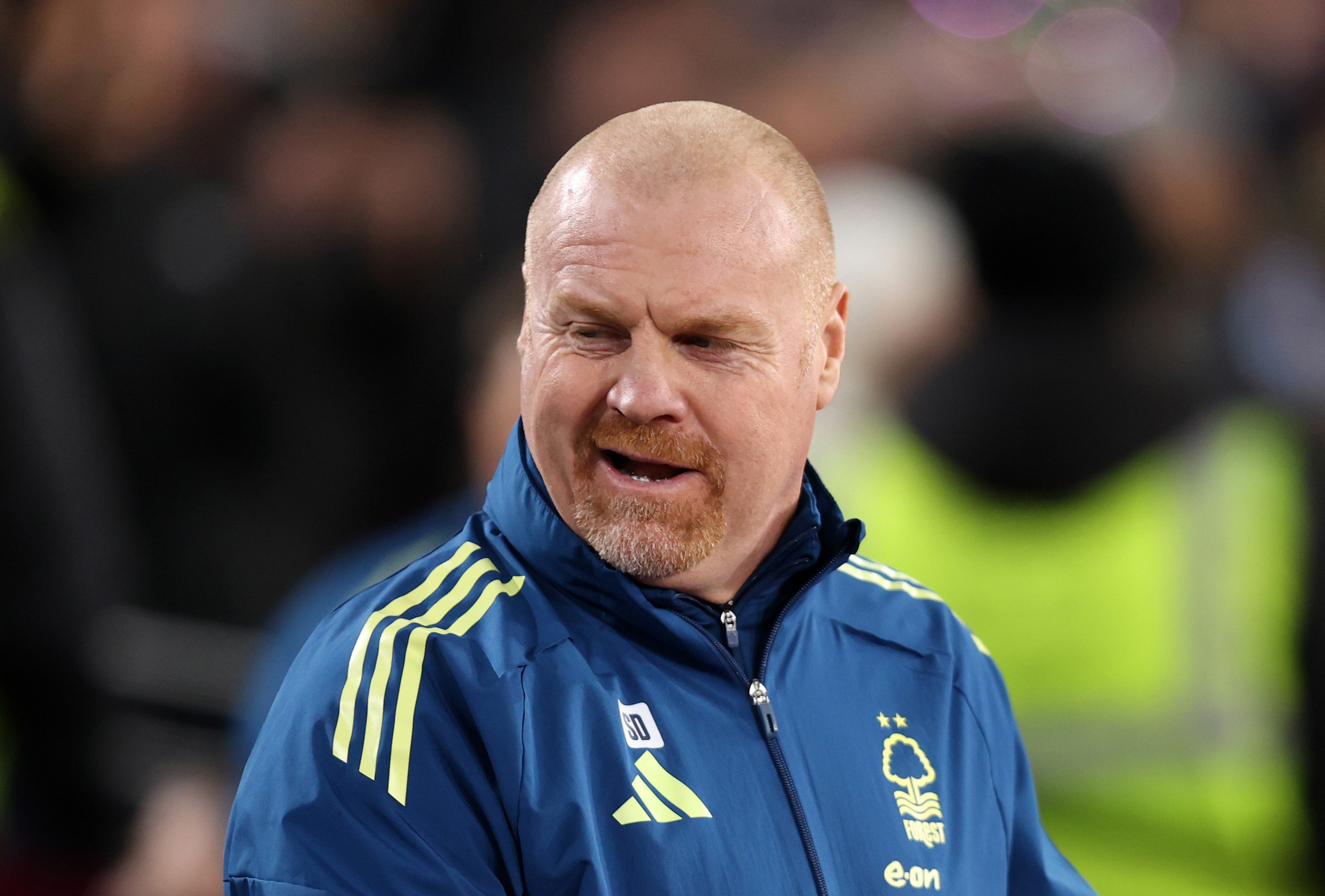 LONDON, ENGLAND - JANUARY 6: Sean Dyche manager / head coach of Nottingham Forest during the Premier League match between West Ham United and Nottingham Forest at London Stadium on January 6, 2026 in London, England. (Photo by Izzy Poles - AMA/Getty Images)
