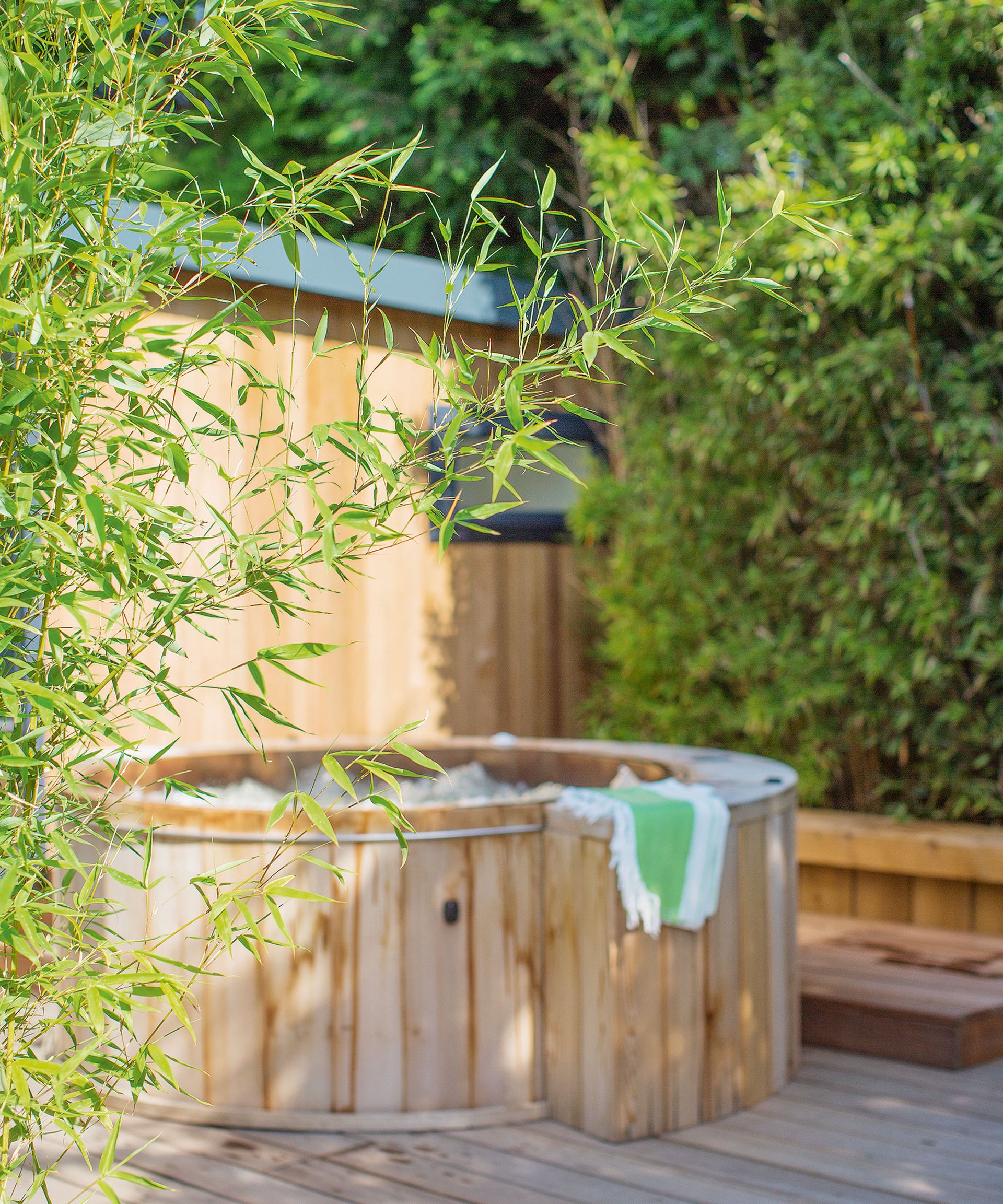 How to lower chlorine in a hot tub: expert tips for success | Gardeningetc