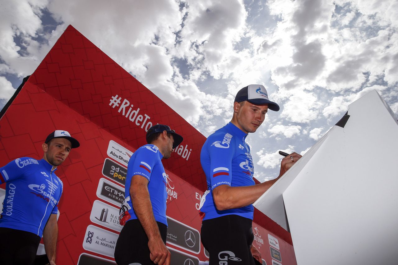 Gazprom-Rusvelo sign on