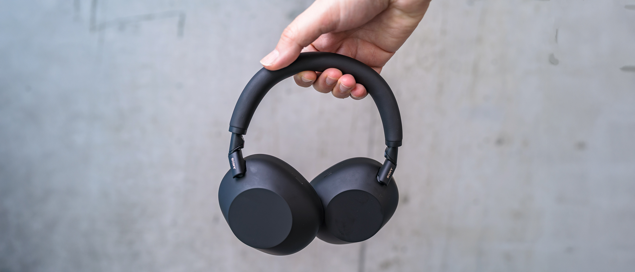 Sony WH-1000XM6 in hand