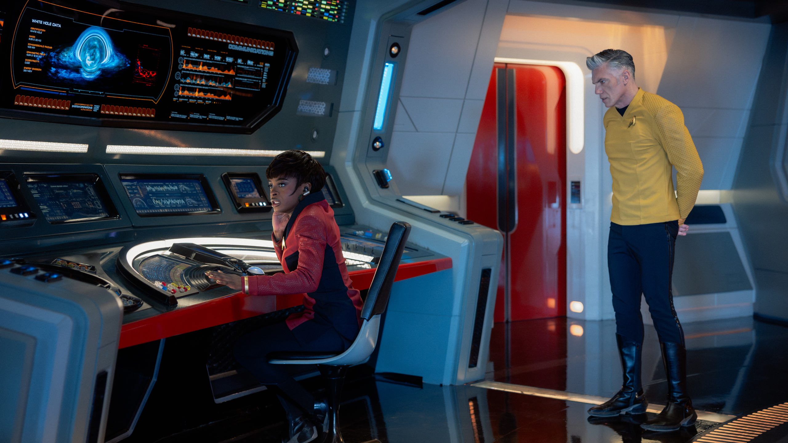(L-R): Celia Rose Gooding as Uhura and Anson Mount as Captain Pike in Star Trek: Strange New Worlds, episode 10, season 4