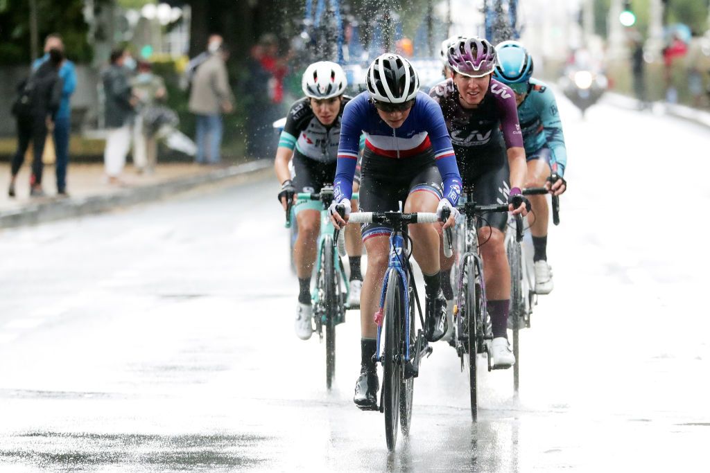 SAN SEBASTIAN SPAIN JULY 31 LR Ane Santesteban Gonzalez of Spain and Team BikeExchange Evita Muzic of France and Team FDJ Nouvelle Aquitaine Futuroscope Pauliena Rooijakkers of Netherlands and Team Liv Racing in the Breakaway during the 3rd Donostia San Sebastian Klasikoa Women 2021 a 1398km race from DonostiaSan Sebastian to DonostiaSan Sebastian Klasikoa KlasikoaWomen UCIWWT on July 31 2021 in San Sebastian Spain Photo by Gonzalo Arroyo MorenoGetty Images