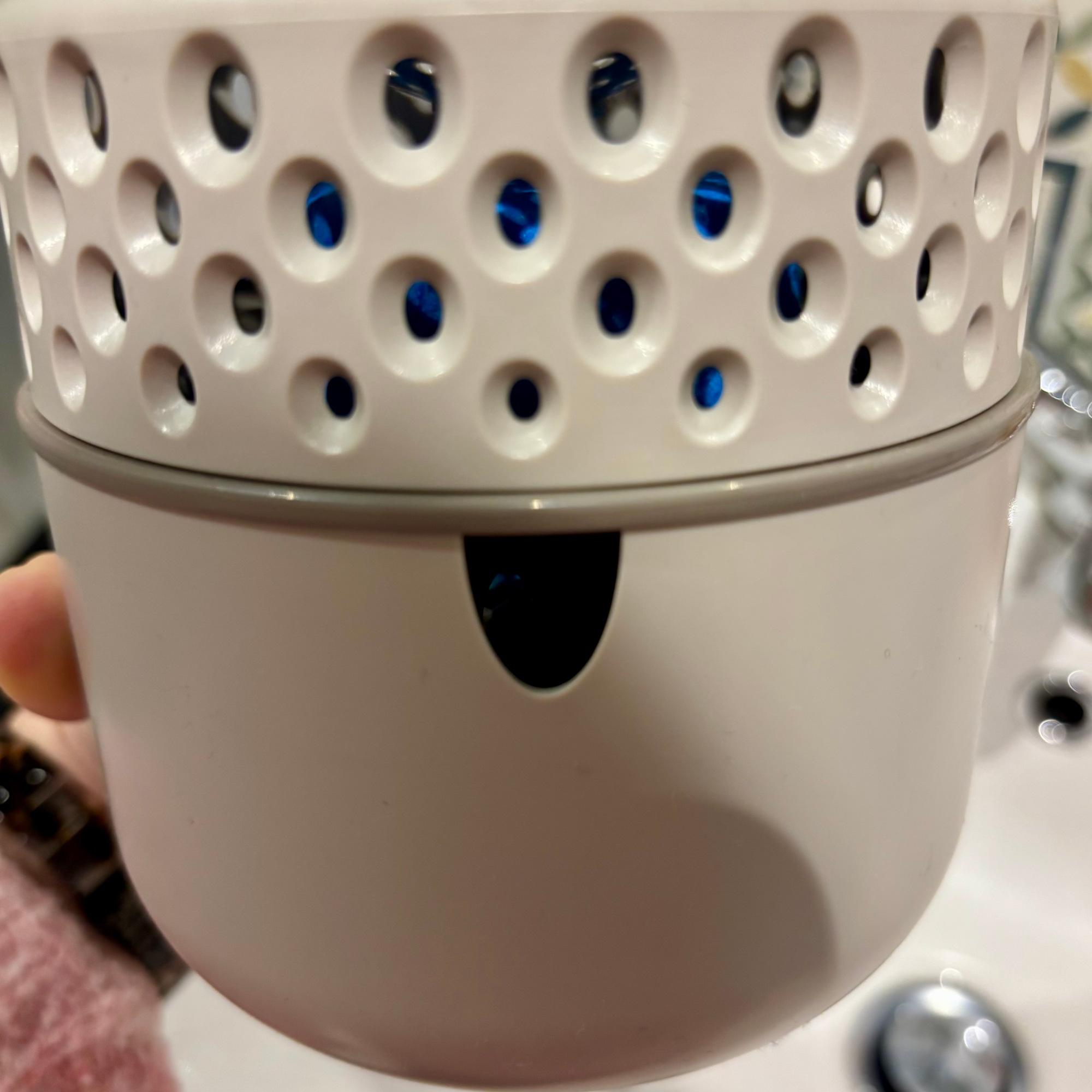 minky damp guard moisture absorber spout