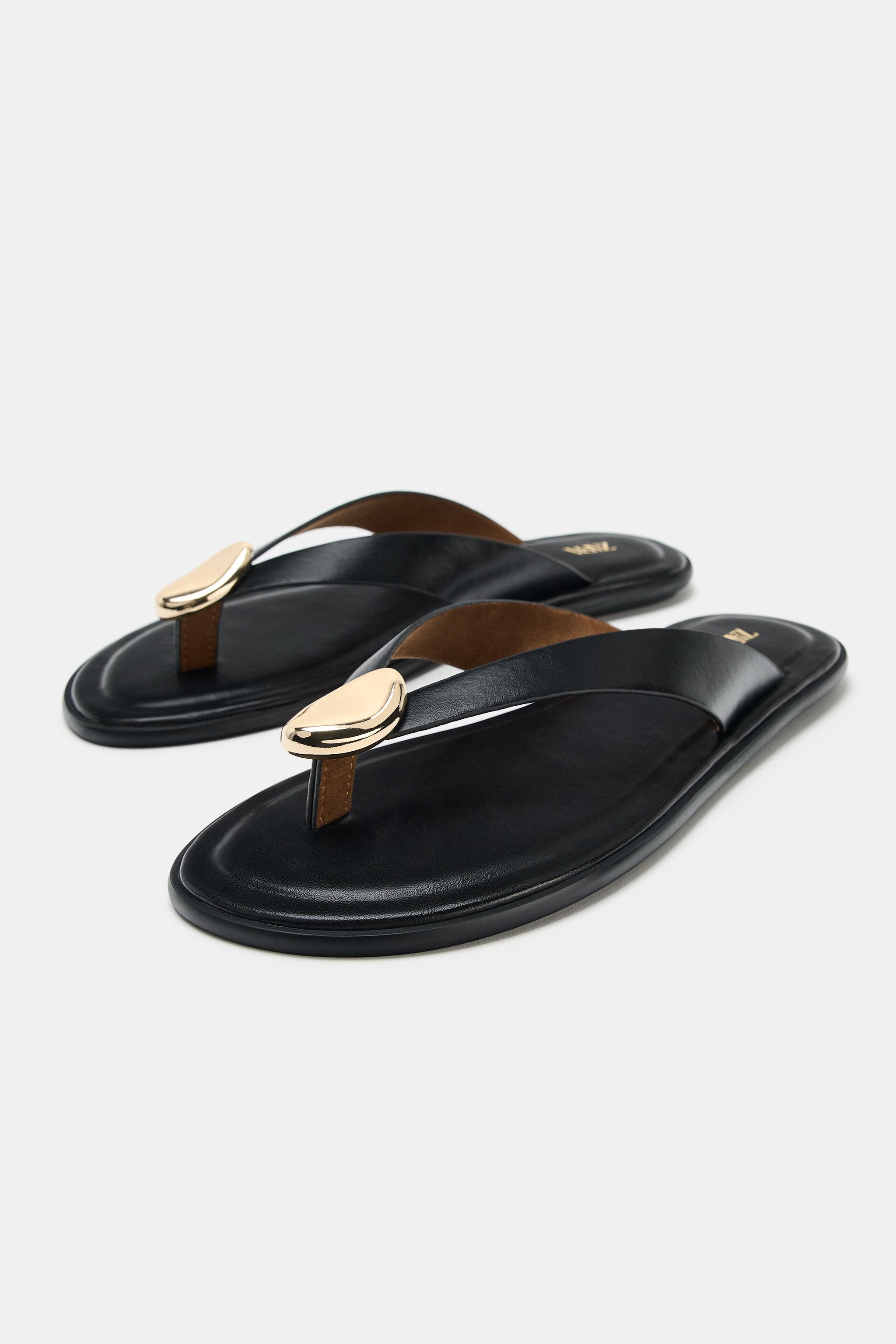 Flat Sandals With Metal Detail