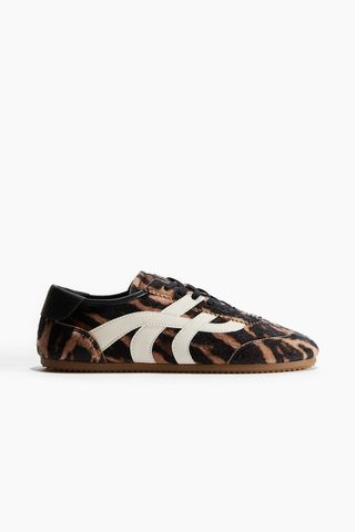 vJNHghwJBGULYhFDPVVod5-320-80 31 Chic August H&M الوافدين الجدد يستحقون التحقق