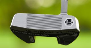 A view of the face of the Bettinardi Inovai 6.0 putter