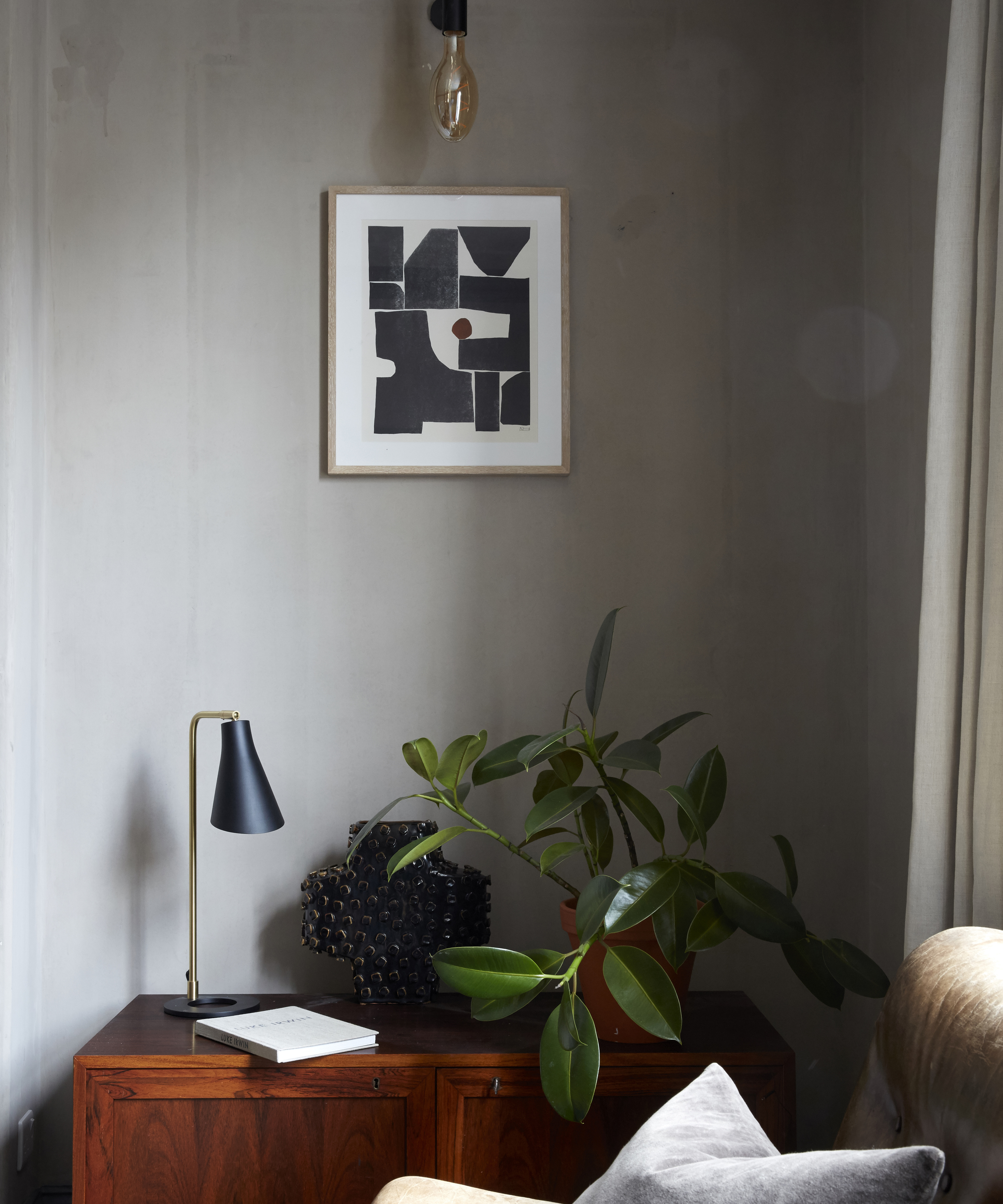 Abigail Ahern small art frame tips