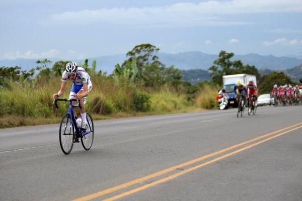 The reaction to thisVicent Veilleuz's attack was swift.