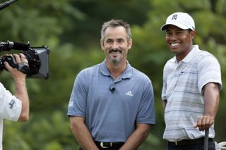 Tiger and Feherty chat during the 2007 Pro-AM