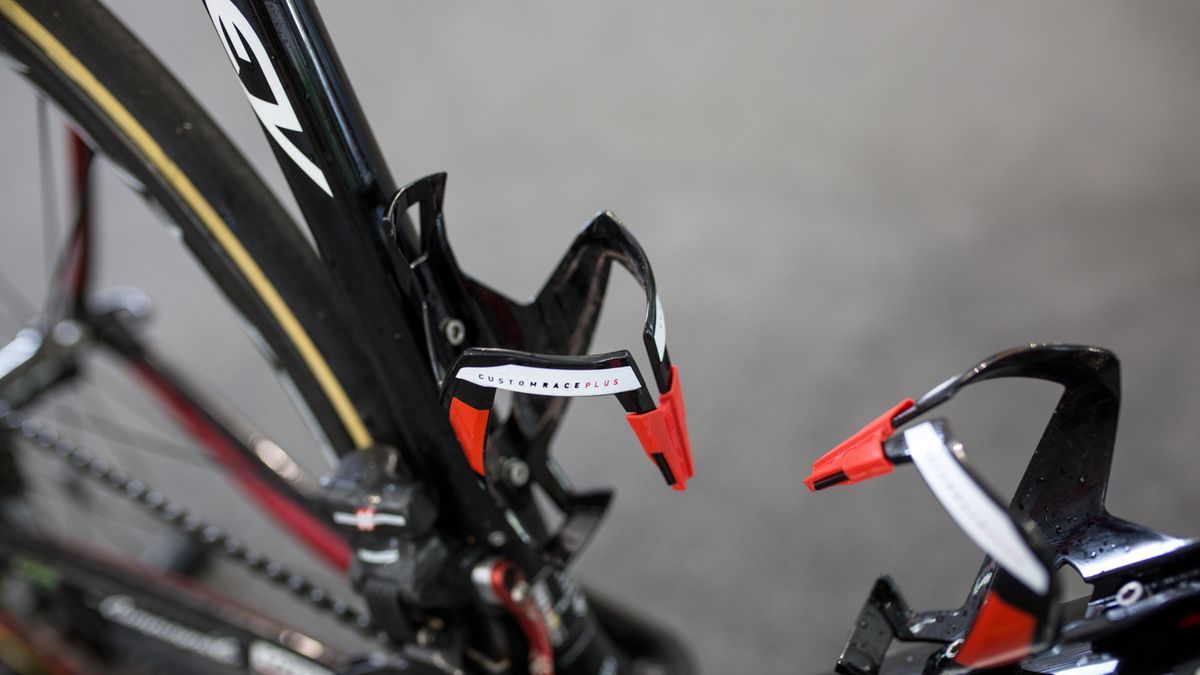 Elite Custom Race Plus bottle cages