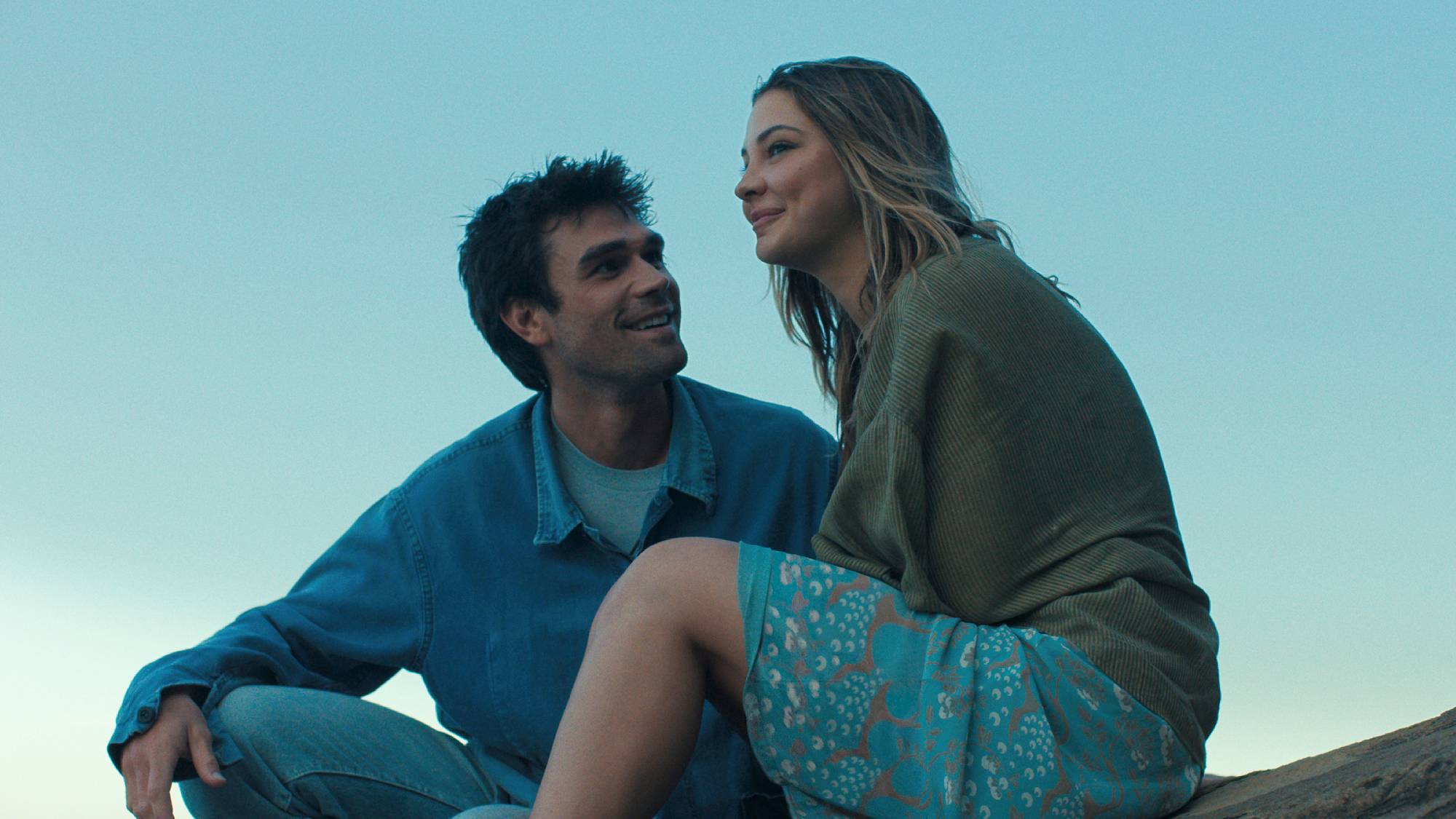 KJ Apa and Madelyn Cline in &quot;The Map that Leads to You&quot; on Prime Video
