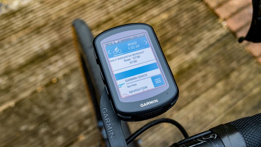 A Garmin Edge 840 Solar ride screen