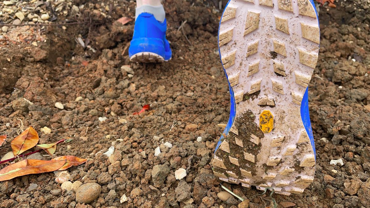 using trail running shoes for hiking