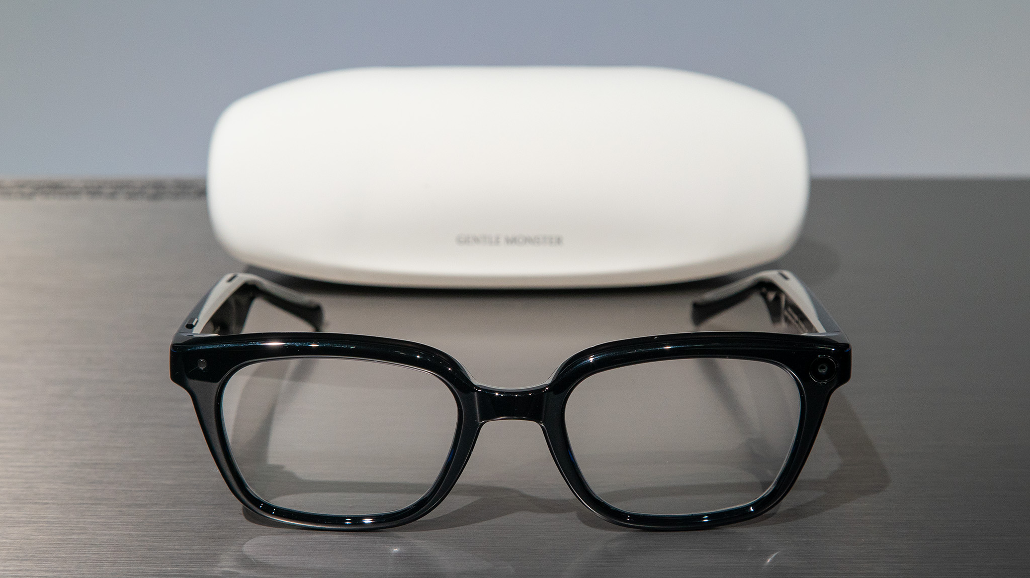 Hands-on with Samsung Glasses with Warby Parker and Gentle Monster styles