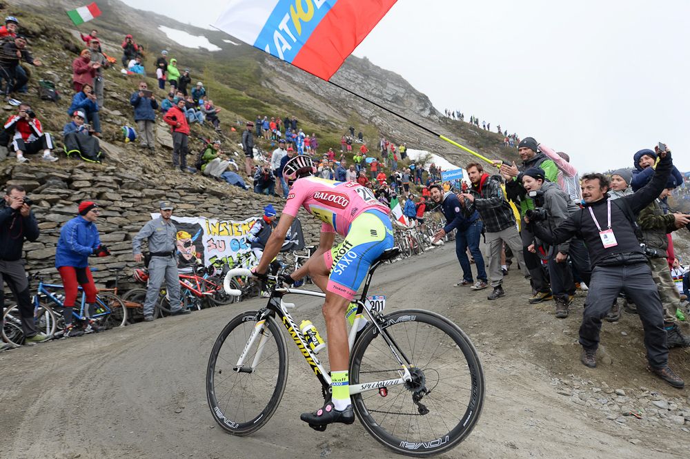Alberto Contador rounds a corner on the final climb.