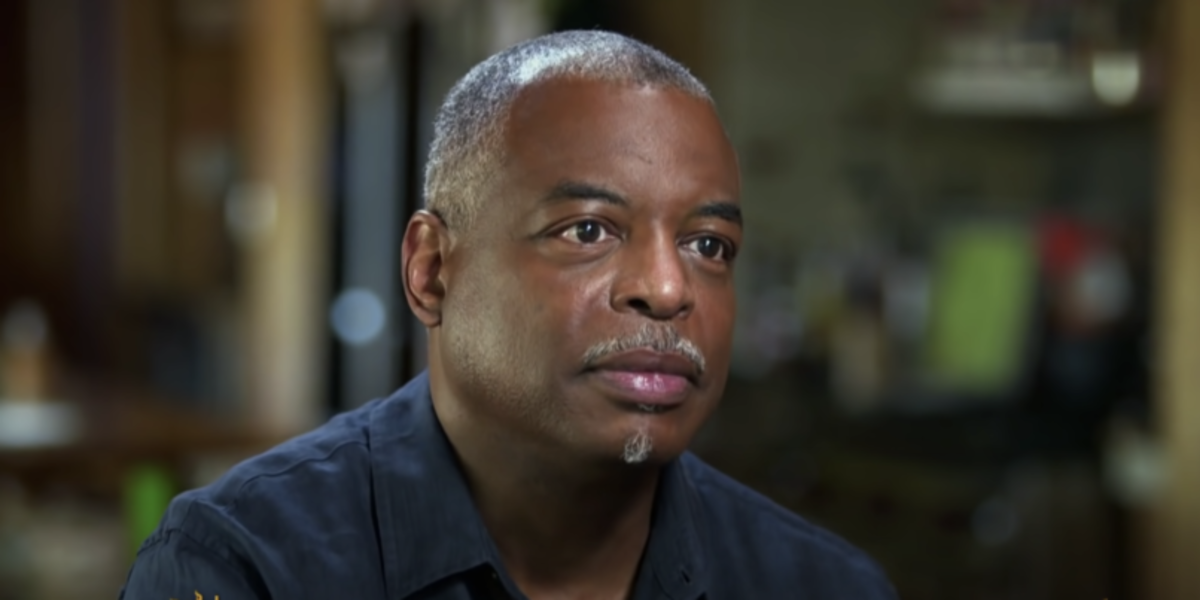 levar burton screenshot