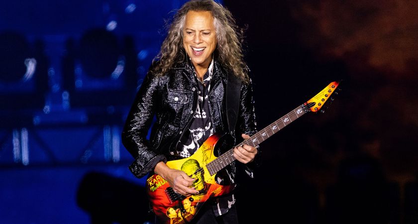 Kirk Hammett shreds his ESP Mummy onstage in Vienna, Austria